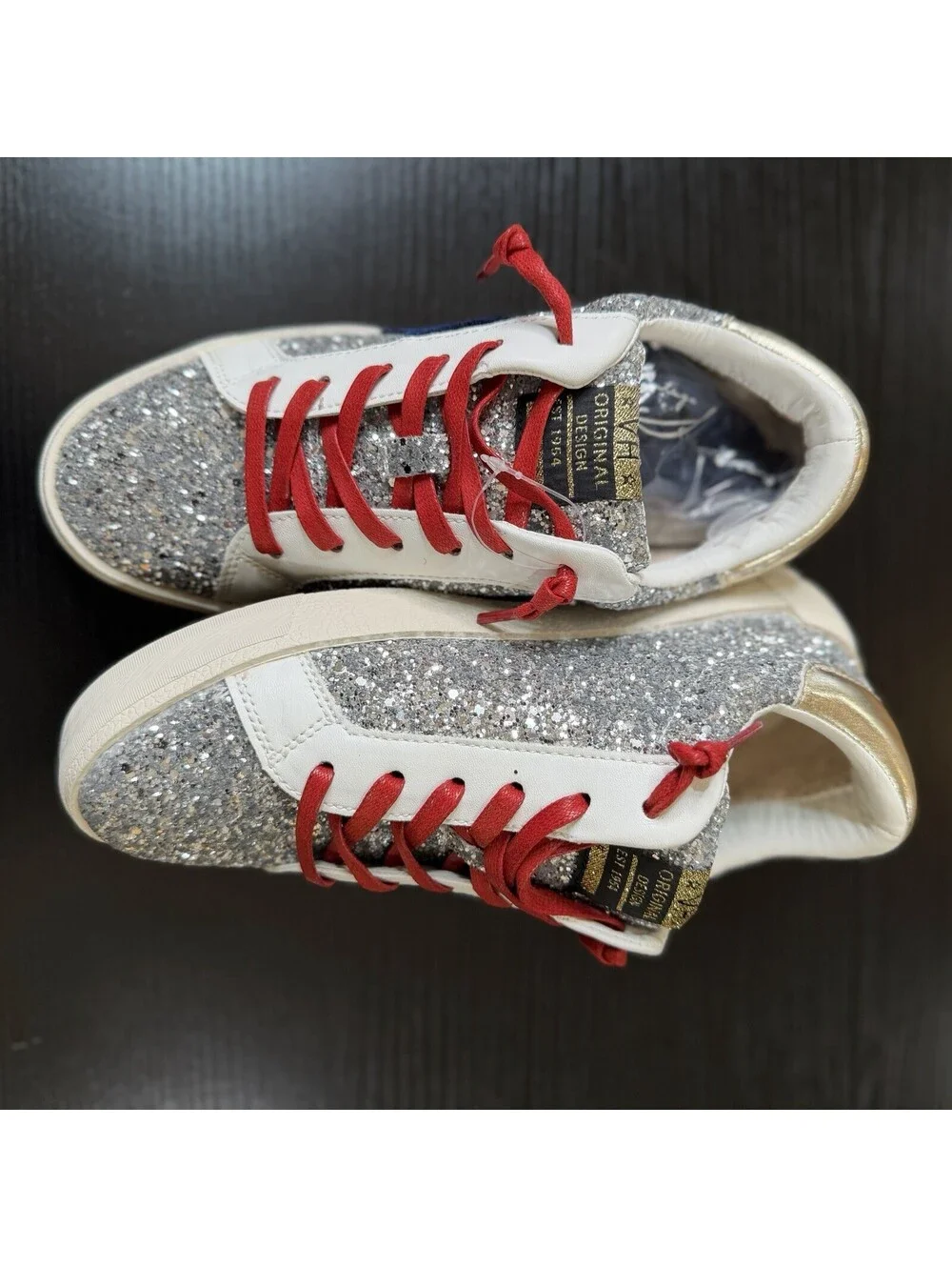 Size 6.5 Women’s Vintage Havana Silver Glitter Gray Star Red Laces Sneakers